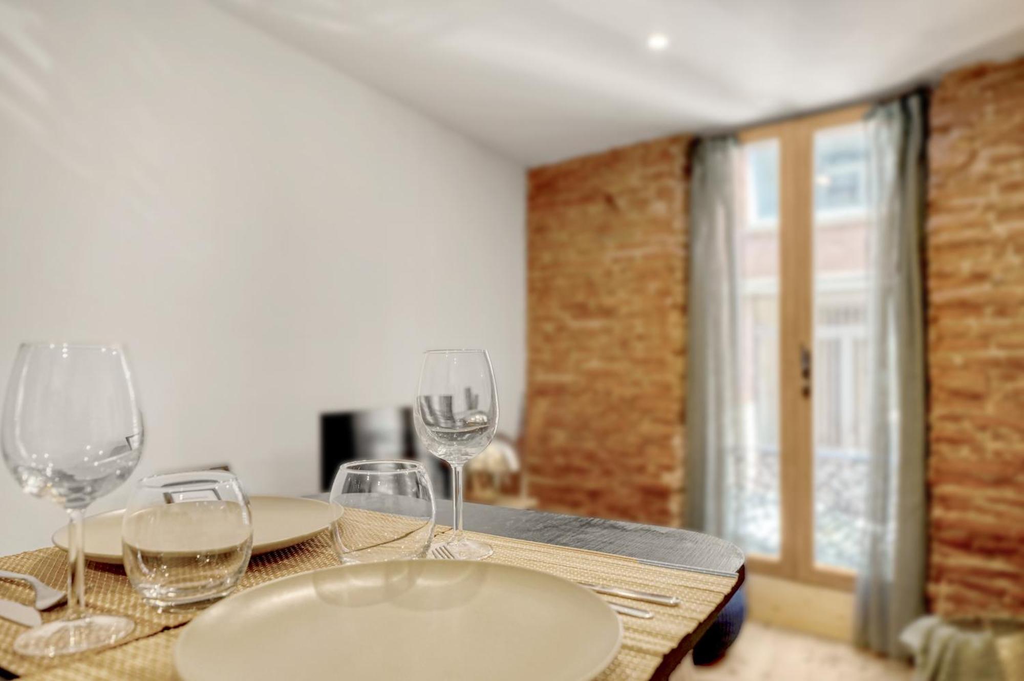 Le Caraman Boheme - Confort A Deux Pas Du Metro Appartement