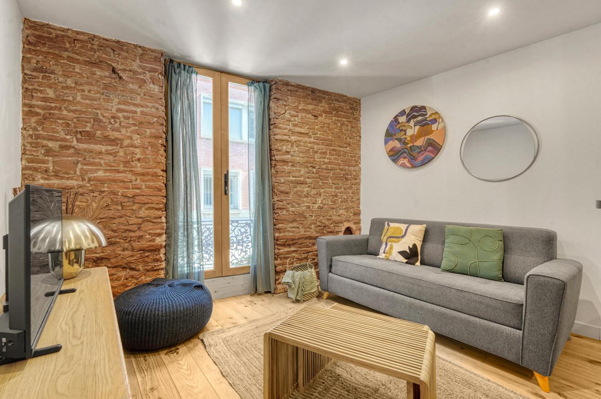 Le Caraman Boheme - Confort A Deux Pas Du Metro Appartement